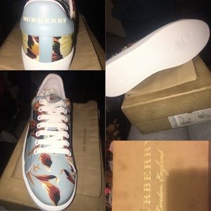 Burberry Sneakers